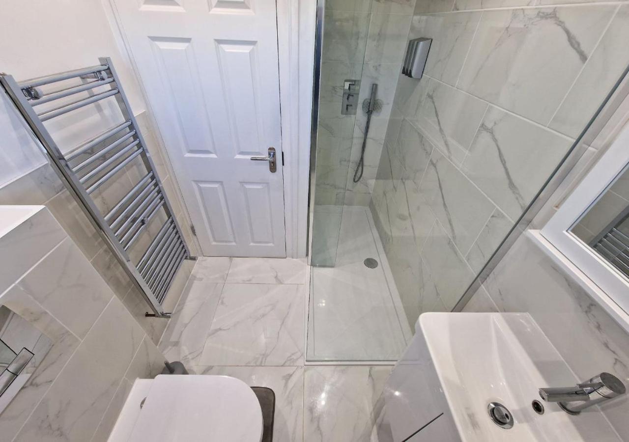 Private Room In London Enfield With Parking מראה חיצוני תמונה