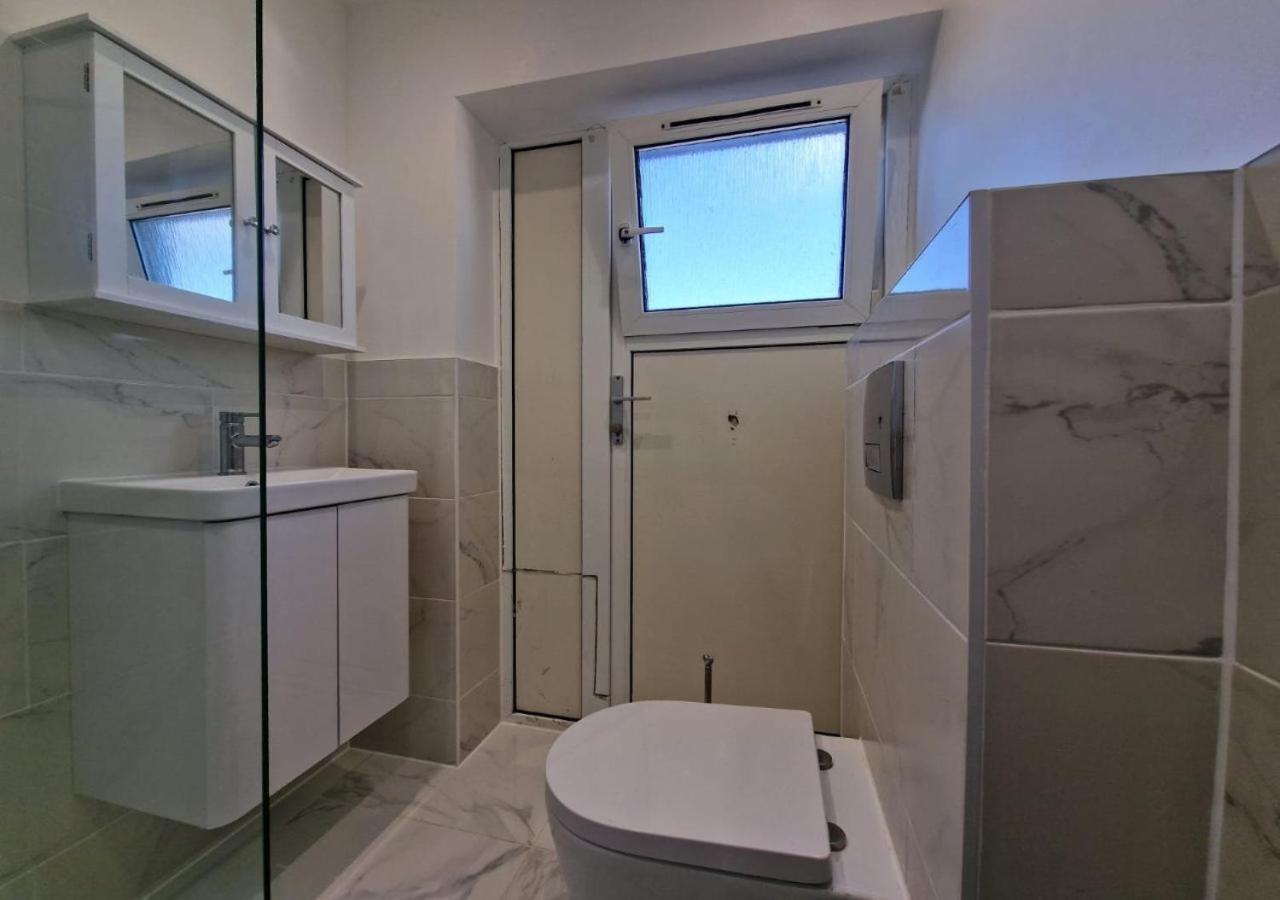 Private Room In London Enfield With Parking מראה חיצוני תמונה