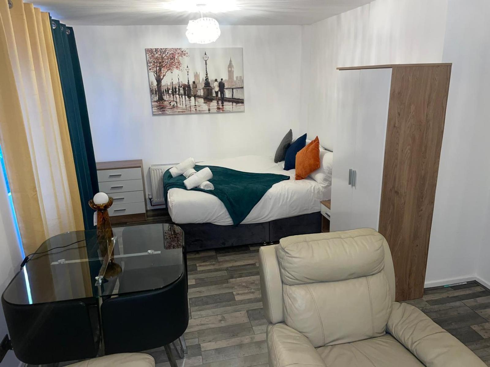 Private Room In London Enfield With Parking מראה חיצוני תמונה