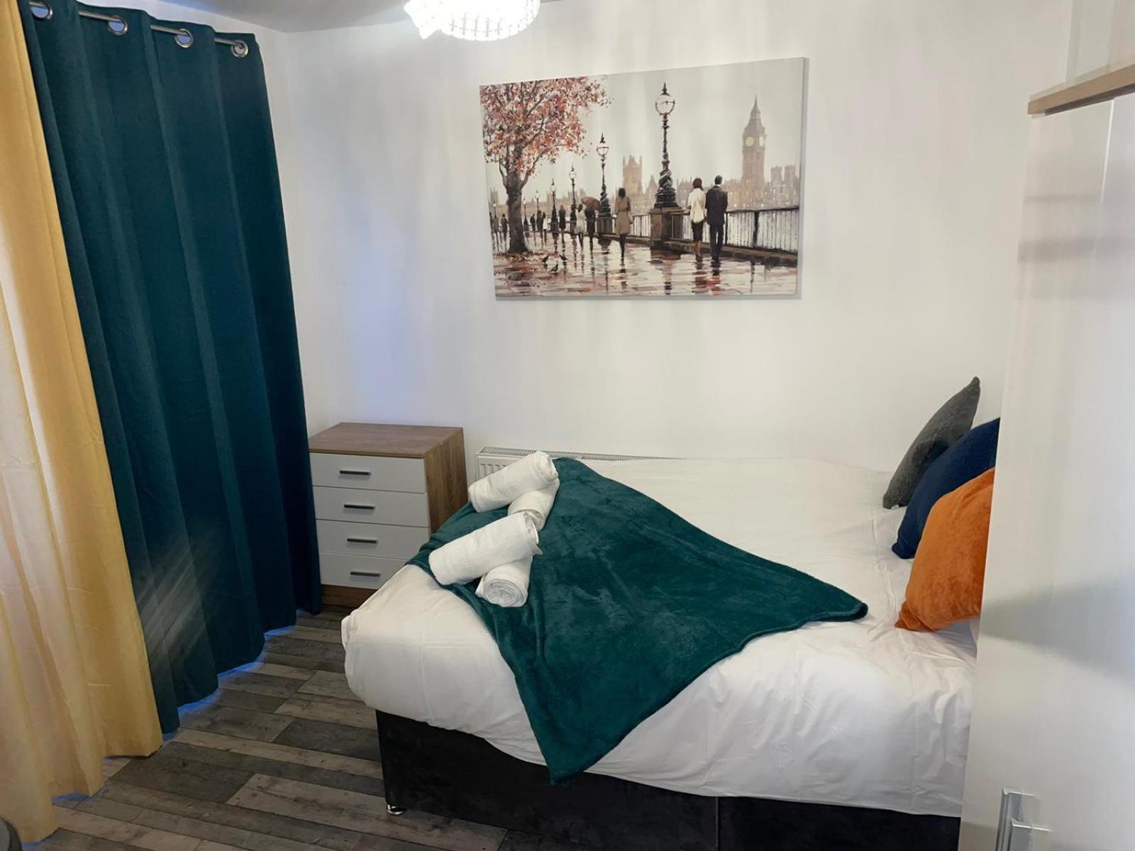 Private Room In London Enfield With Parking מראה חיצוני תמונה